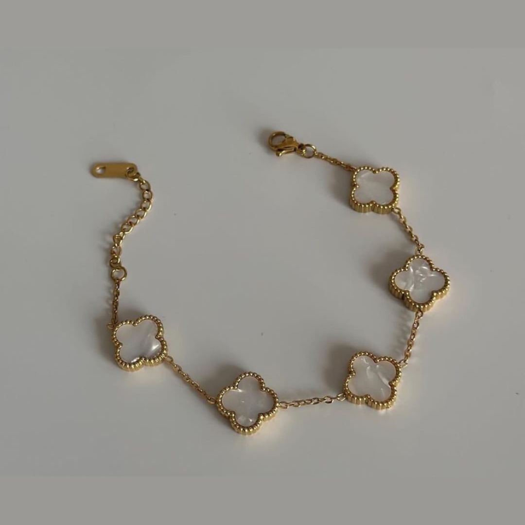 Clover White Bracelet