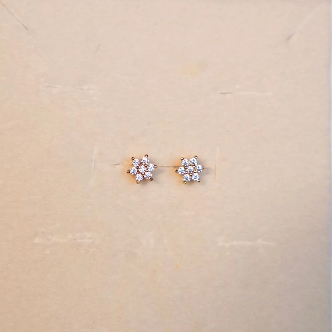 Floret Diamond stud