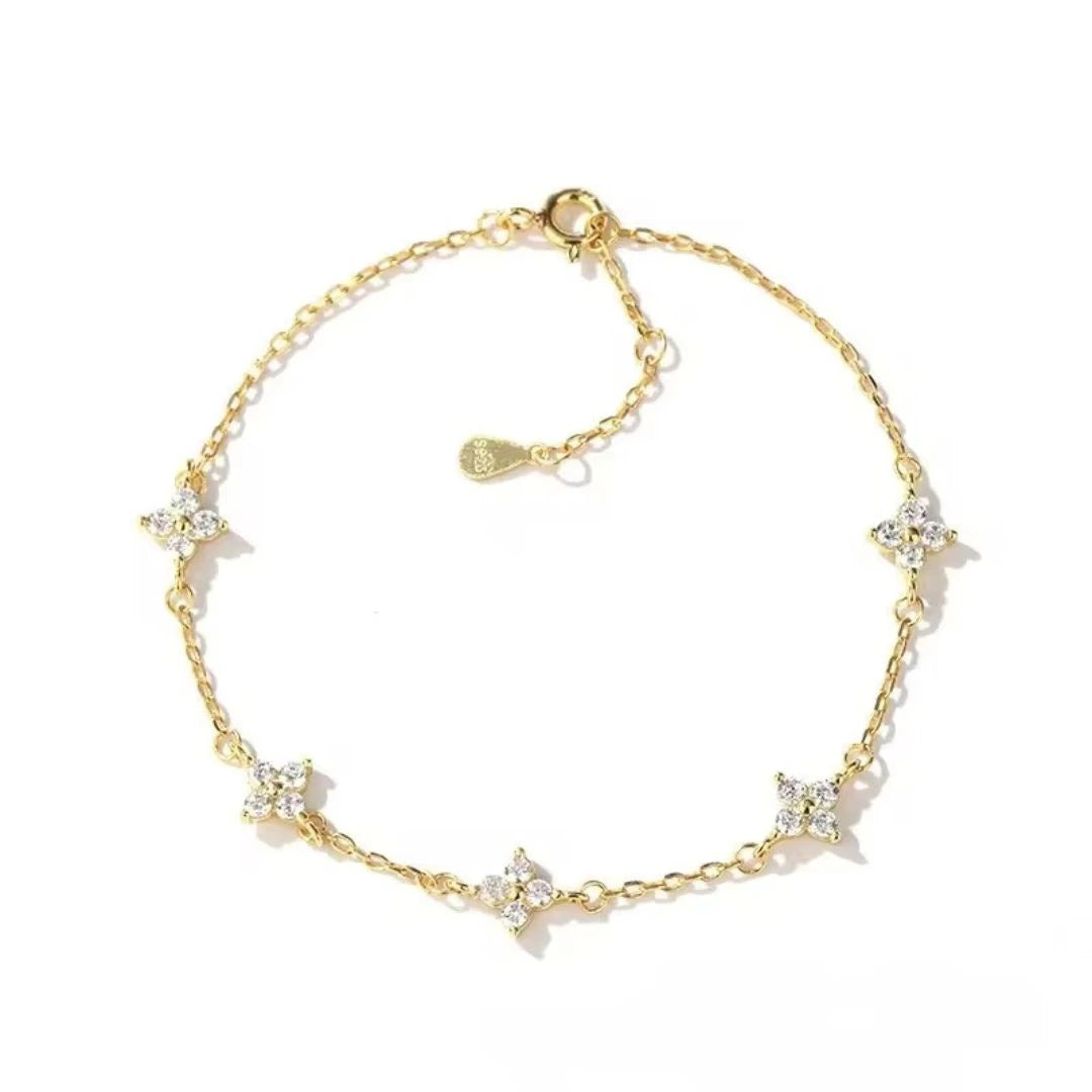 Dainty Linnet bracelet